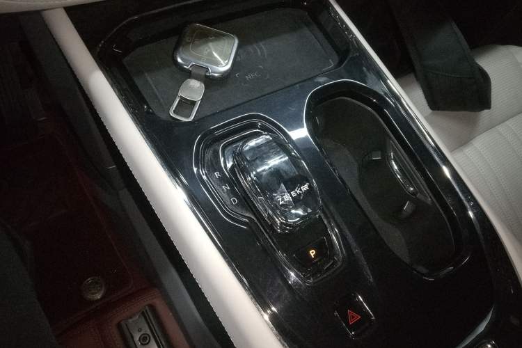 Used Zeekr 009 2022 WE Edition
