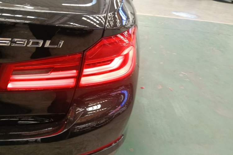 Used BMW 5 Series 2019 530Li Leading Model Luxury Package
