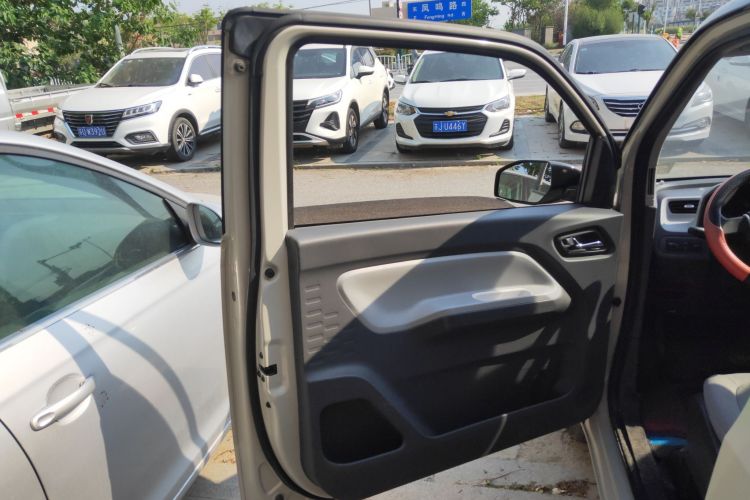 Used Wuling Hongguang MINIEV 2022 Macaron Premium Model – Lithium Iron Phosphate
