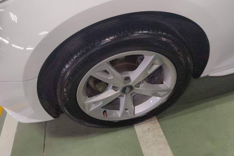 Used Audi A4L 2017 Plus 40 TFSI Fashion Model
