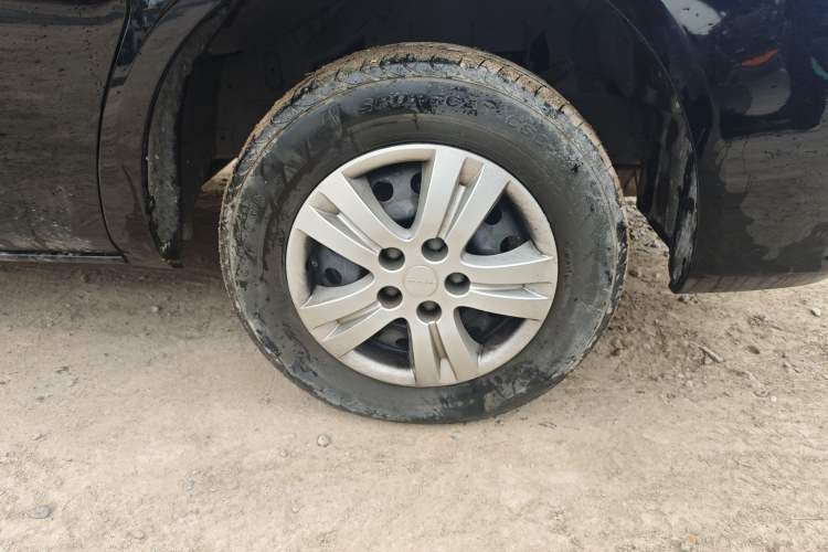 Used FORTHING Lingzhi 2022 M5L 1.6L Utility Model 7 Seats