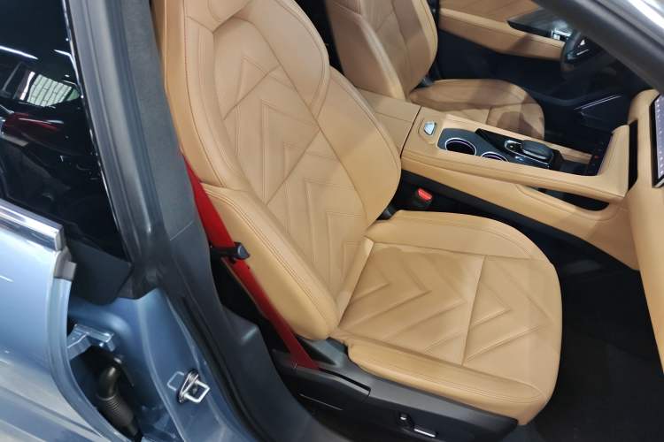 Used Zeekr 001 2022 Ultra-Long Range Dual-Motor YOU Version
