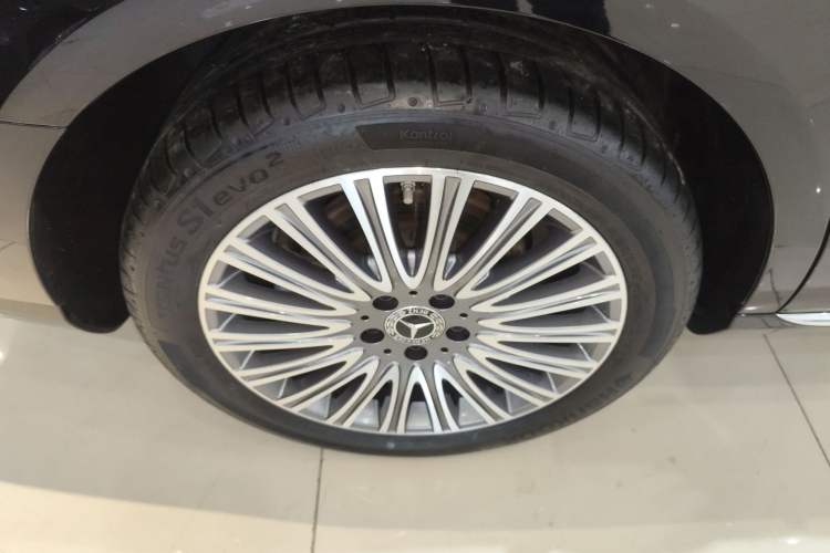 Used Mercedes-Benz E-Class 2023 E 300 L Stylish Model