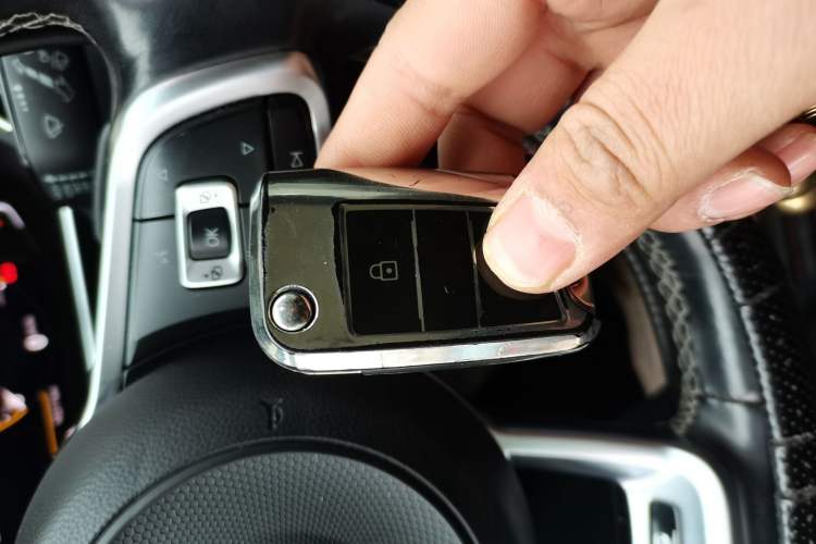 Used Volkswagen Tiguan L 2021 330TSI Automatic Two-Wheel Drive R-Line Enhanced Edition
