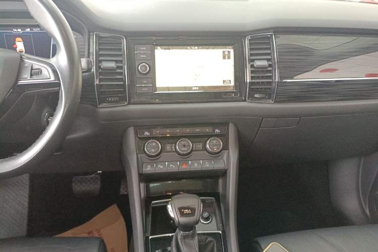 Used Skoda Kodiaq 2019 Facelifted TSI380 7-Seater All-Wheel-Drive Flagship Version China VI Standard
