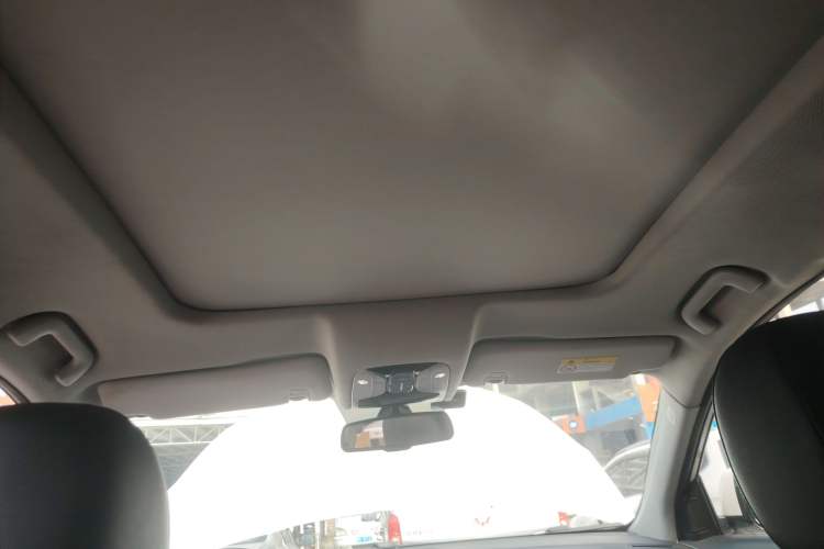 Used GAC Trumpchi GS8 2017 320T Two-Wheel Drive Luxury Smart Connectivity Version (7 Seats)