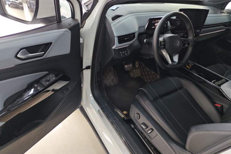 Used Volkswagen ID.4 X 2024 Pure & Smart Edition