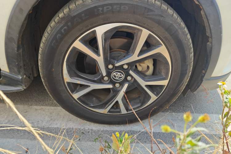 Used Toyota C-HR 2018 2.0L Leading Edition China VI