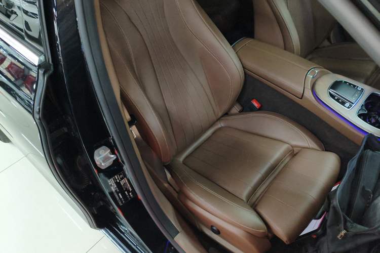 Used Mercedes-Benz E-Class 2022 Updated E 300 L Luxury Edition
