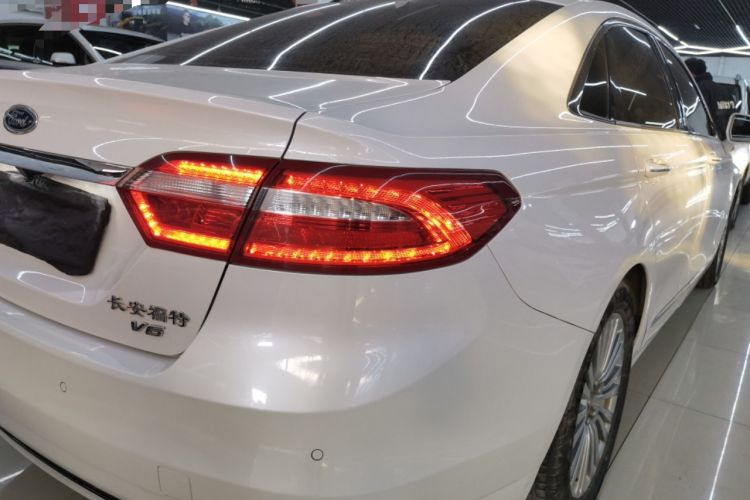 Used Ford Taurus 2017 EcoBoost 180 Ultimate Model