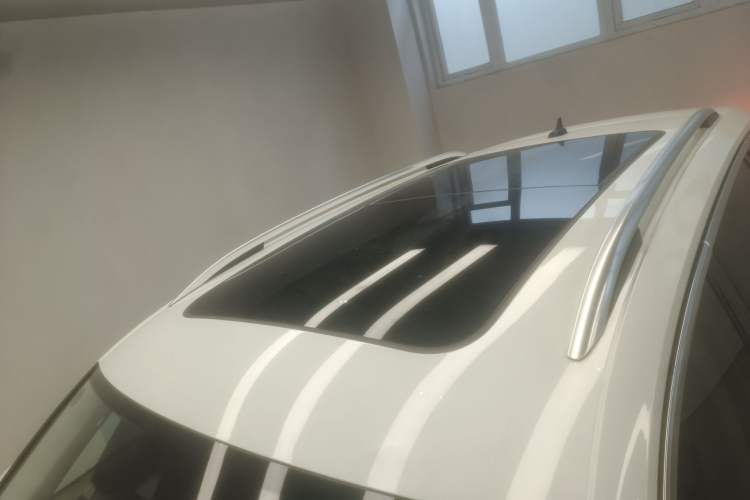 Used Volkswagen Tayron 2023 300TSI Two-Wheel-Drive Luxury Plus Advanced Edition
