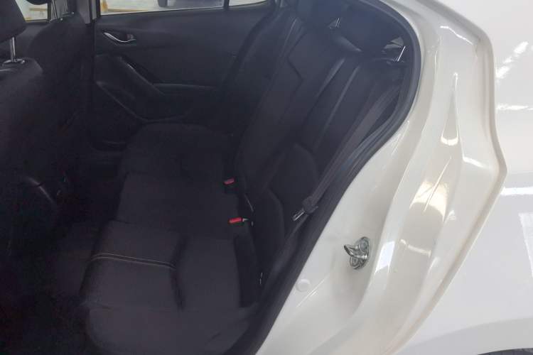 Used Mazda Mazda 3 Axela 2017 Sedan 1.5L Automatic Luxury Model Emission Standard China V
