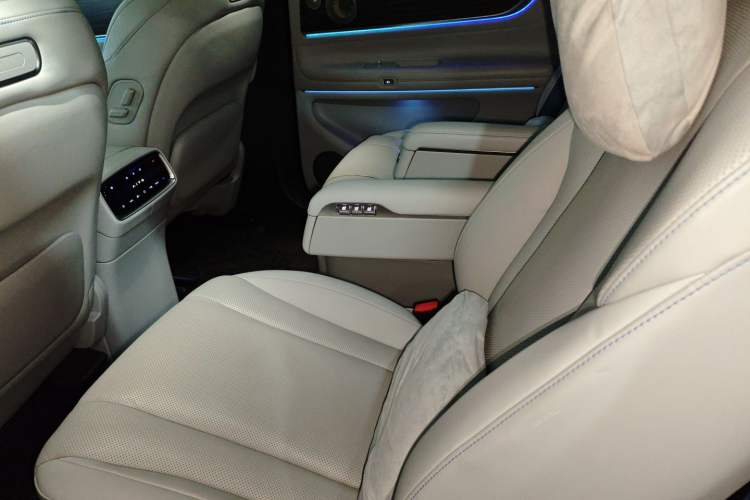 Used Hima AITO M9 2024 Range-Extended Ultra Version 42 kWh 6-Seater Model