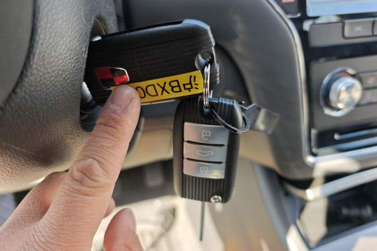 Used Roewe i6 2017 20T Manual Luxury Edition
