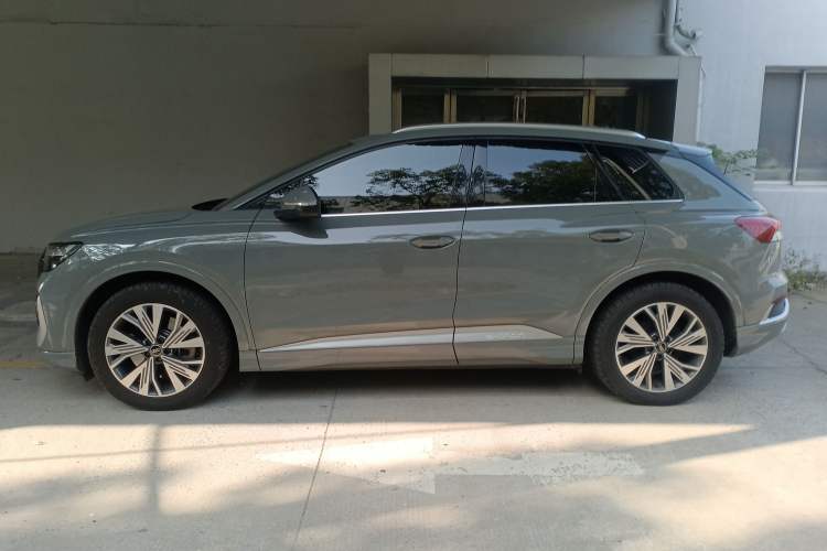 Used Audi Q4 e-tron 2023 40 e-tron Adventure Edition