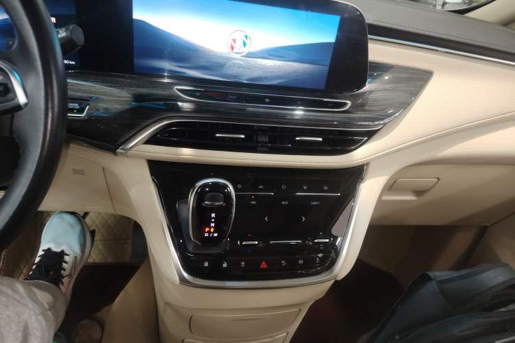 Used Buick GL8 2023 ES Lu Zun Deluxe Model
