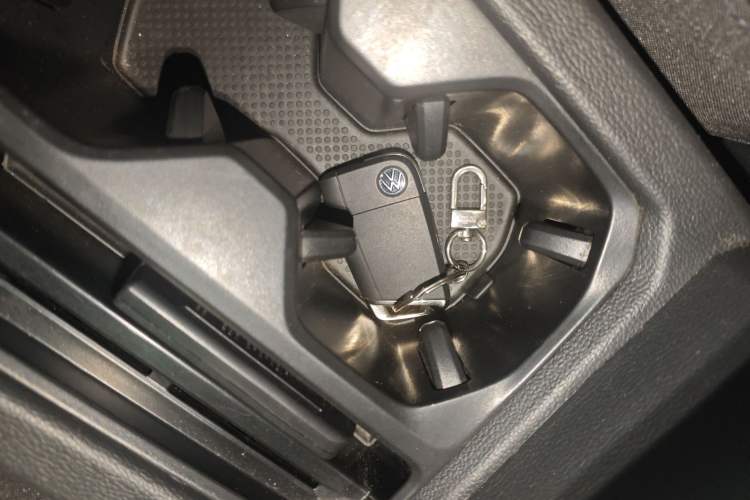 Used Volkswagen Tharu 2021 280TSI Two-Wheel-Drive Luxury Edition