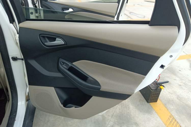 Used Ford Focus 2015 Sedan 1.6L Automatic Comfort Model