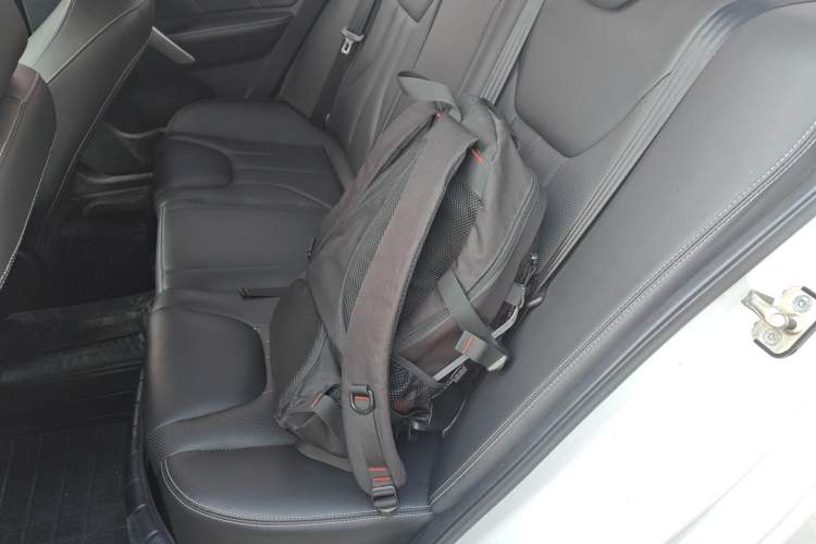 Used Geely Auto Emgrand 2017 Sedan Million Edition 1.5L Manual - Upward Version
