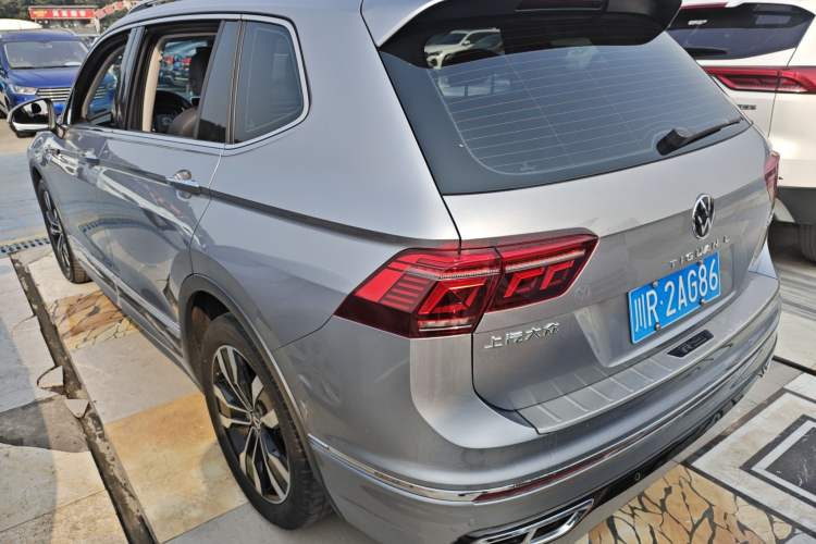 Used Volkswagen Tiguan L 2022 330TSI Automatic Two-Wheel Drive R-Line Enhanced Edition
