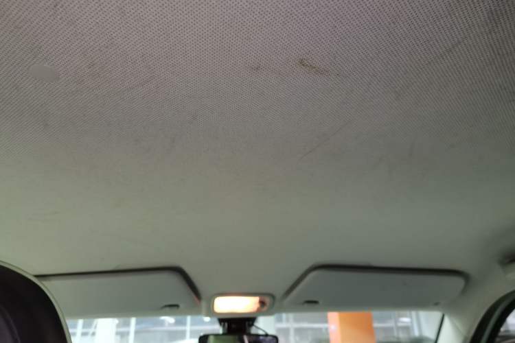 Used Wuling Hongguang MINIEV 2022 Macaron Premium Model – Lithium Iron Phosphate