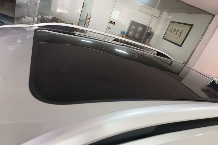 Used Roewe RX5 2020 PLUS 300TGI Automatic Ali National Trend Flagship Edition
