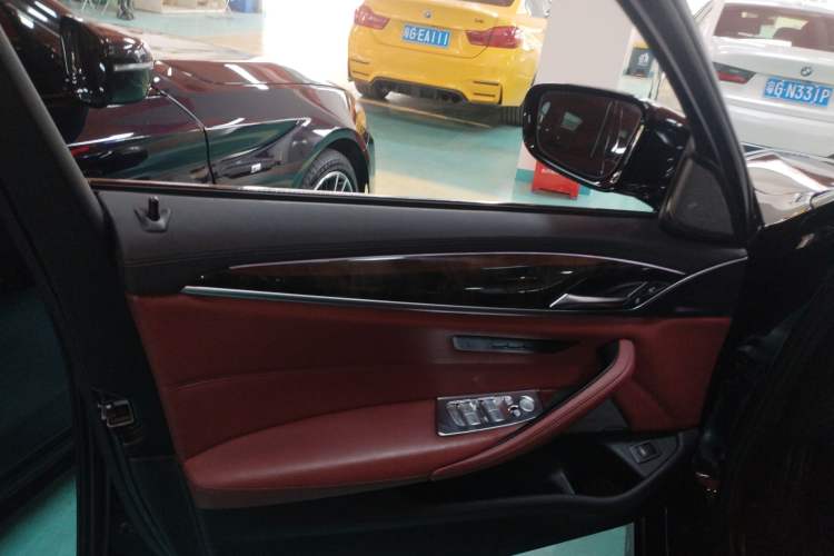 Used BMW 5 Series 2018 530Li Luxury Edition M Sport Package