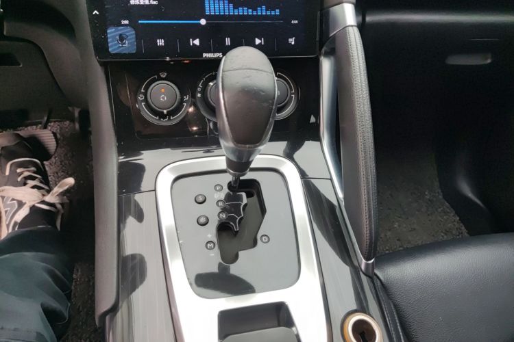 Used Peugeot 3008 2015 1.6THP Automatic Classic Edition