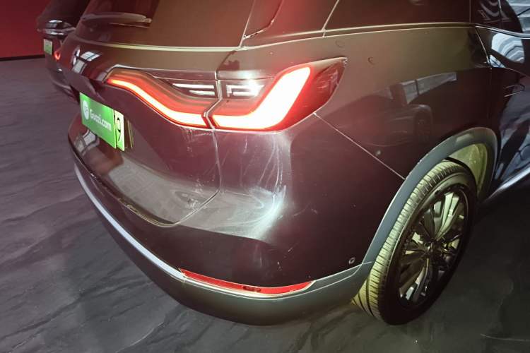 Used Nio ES8 2020 580 km Range 7-Seater Version