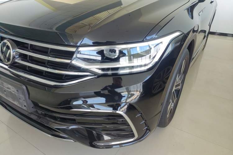 Used Volkswagen Tiguan L 2022 330TSI Automatic Two-Wheel Drive R-Line Enhanced Edition
