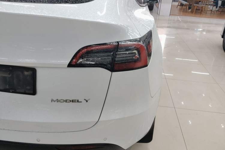 Used Tesla Model Y 2022 Rear-Wheel-Drive Version