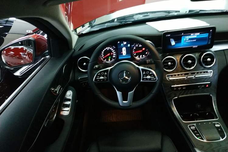 Used Mercedes-Benz C-Class 2019 C 180 L Fashion Edition Sport Version