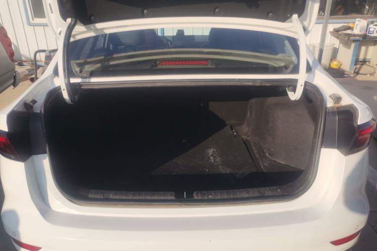 Used Geely Auto Emgrand 2022 4th Generation 1.5L Manual Luxury Model
