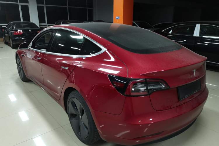 Used Tesla Model 3 2019 Long-Range All-Wheel-Drive Version
