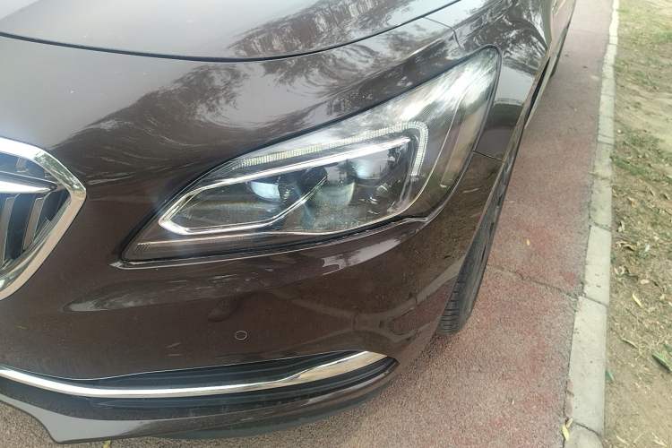 Used Buick LaCrosse 2016 28T Flagship Model
