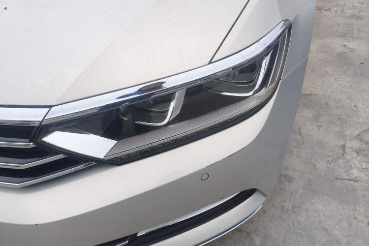 Used Volkswagen Magotan 2017 330TSI DSG Luxury Model
