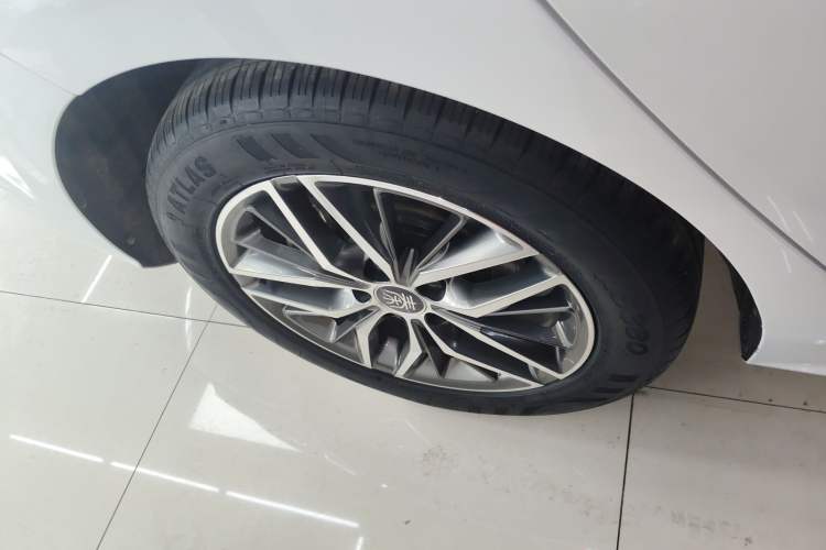 Used BYD Qin PLUS 2021 EV 500KM Luxury Model