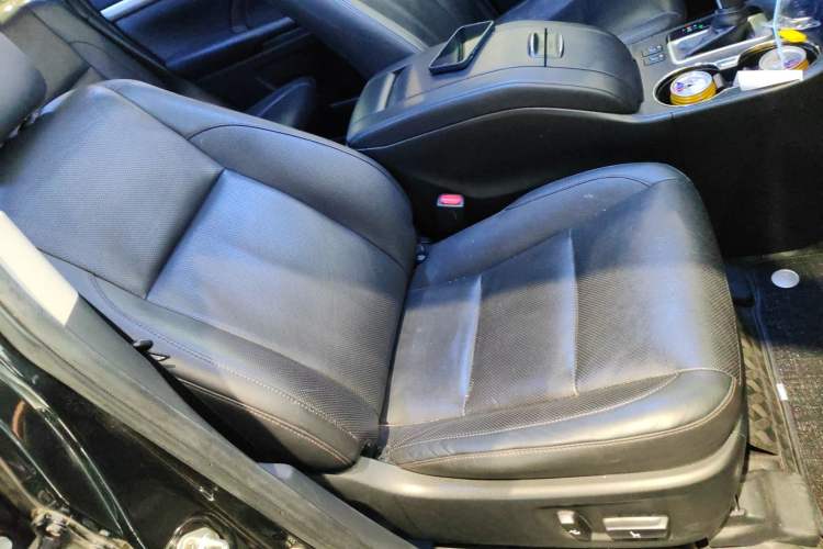 Used Toyota Highlander 2018 2.0T Four-Wheel Drive Luxury Version 7 Seats China VI Standard
