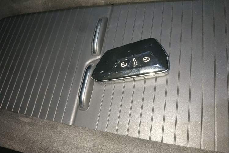 Used Volkswagen ID.4 X 2021 Pro Smart Long-Range Edition
