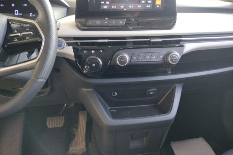 Used Bestune NAT 2023 PRO Comfort Travel Edition 419km