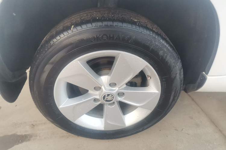 Used Skoda Yeti 2017 TSI280 DSG Car Enjoy Brothers Edition