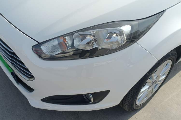 Used Ford Fiesta 2013 Sedan 1.5L Automatic Fashion Edition