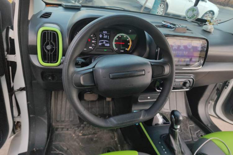 Used Roewe Clever 2021 302 km New Four-Seater Super-Efficient Version