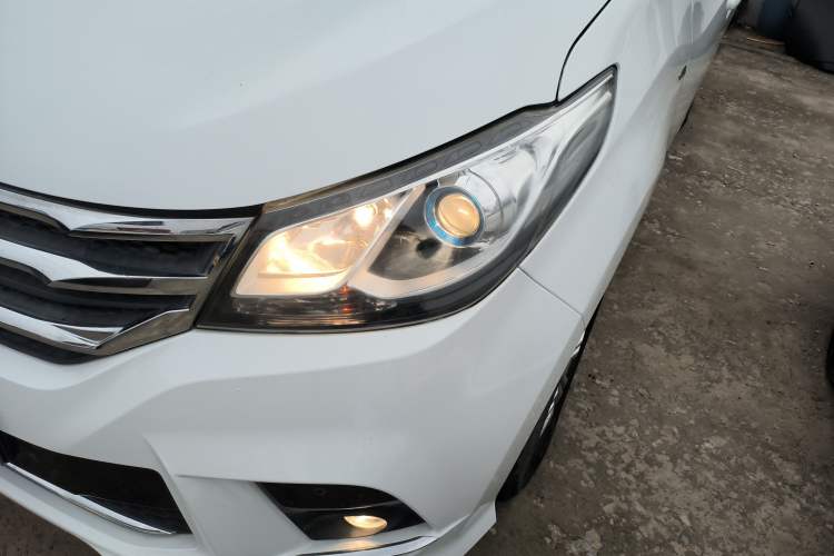 Used SAIC MAXUS G10 2018 PLUS 2.0T Automatic Smart Edition
