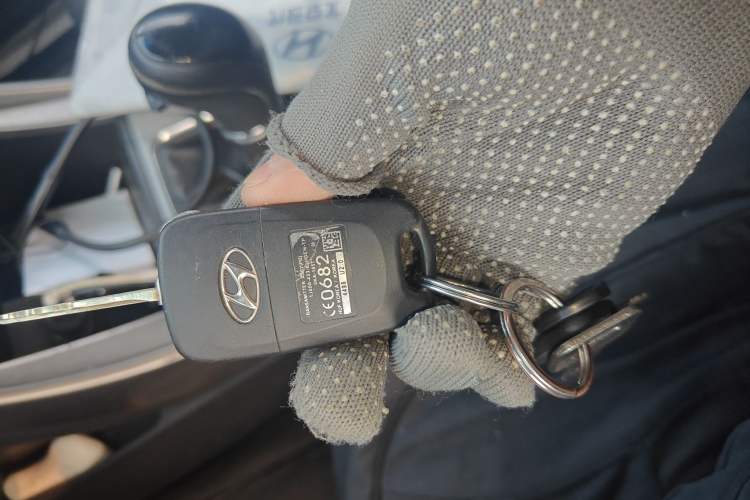 Used Hyundai Elantra (5th Generation / Langdong) 2012 1.6L Automatic Fashion Edition
