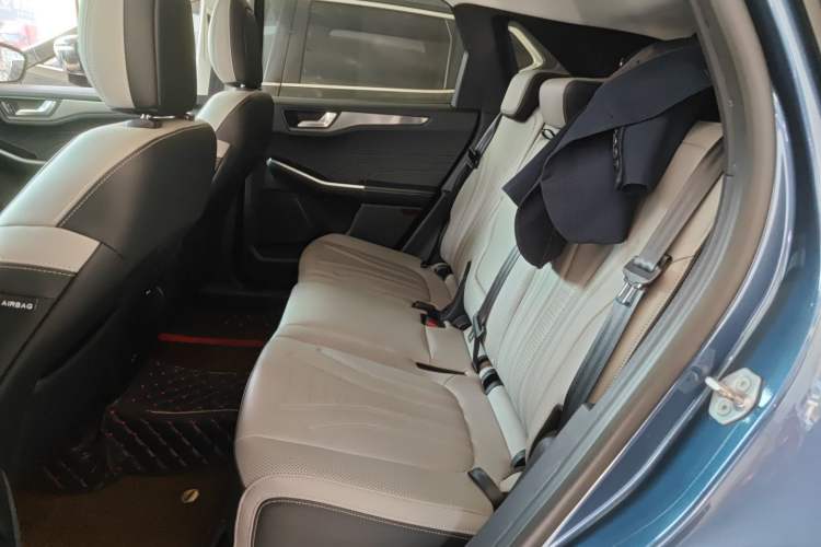 Used Ford Escape 2020 EcoBoost 245 Four-Wheel Drive Luxury Edition
