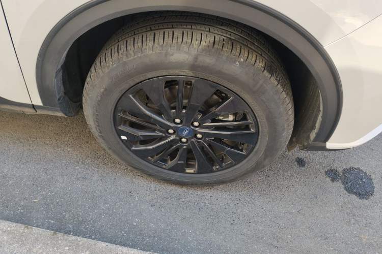 Used Ford Escape 2024 EcoBoost 245 Two-Wheel-Drive Titanium Edition
