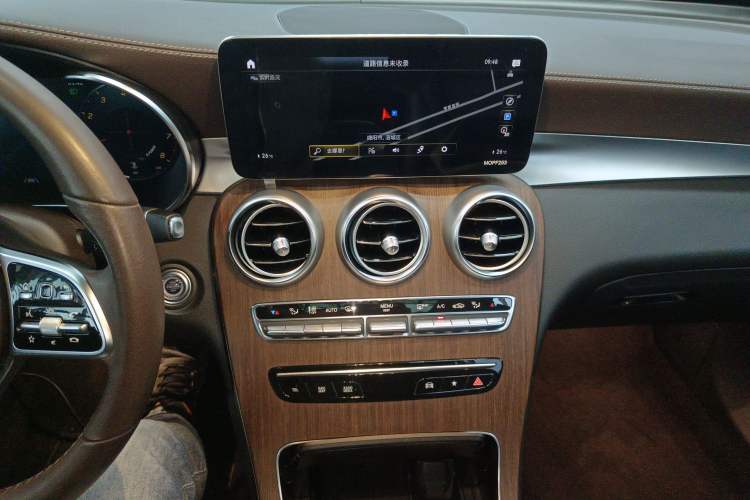 Used Mercedes-Benz GLC 2021 GLC 300 L 4MATIC Dynamic Model