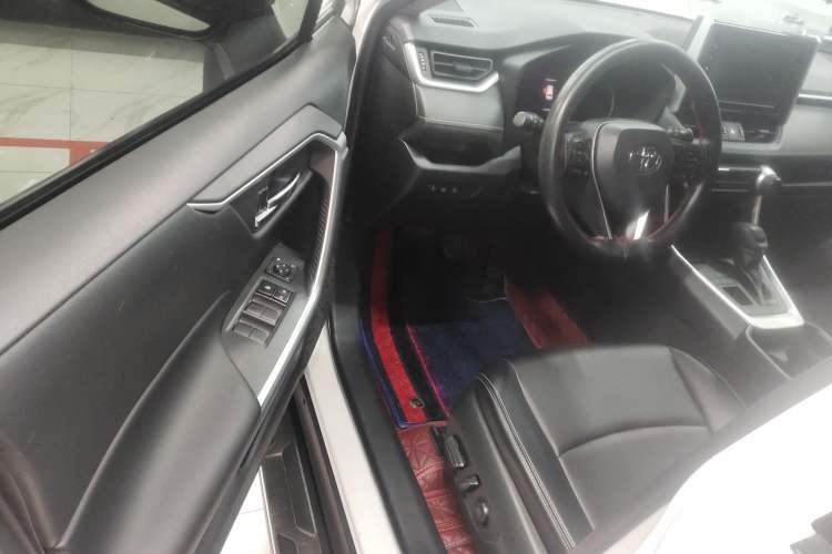 Used Toyota RAV4 2020 2.0L CVT 4x4 Trend Edition
