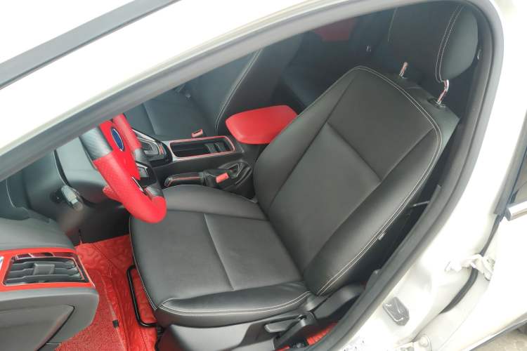 Used Ford Focus 2015 Hatchback 1.6L Automatic Comfort Model
